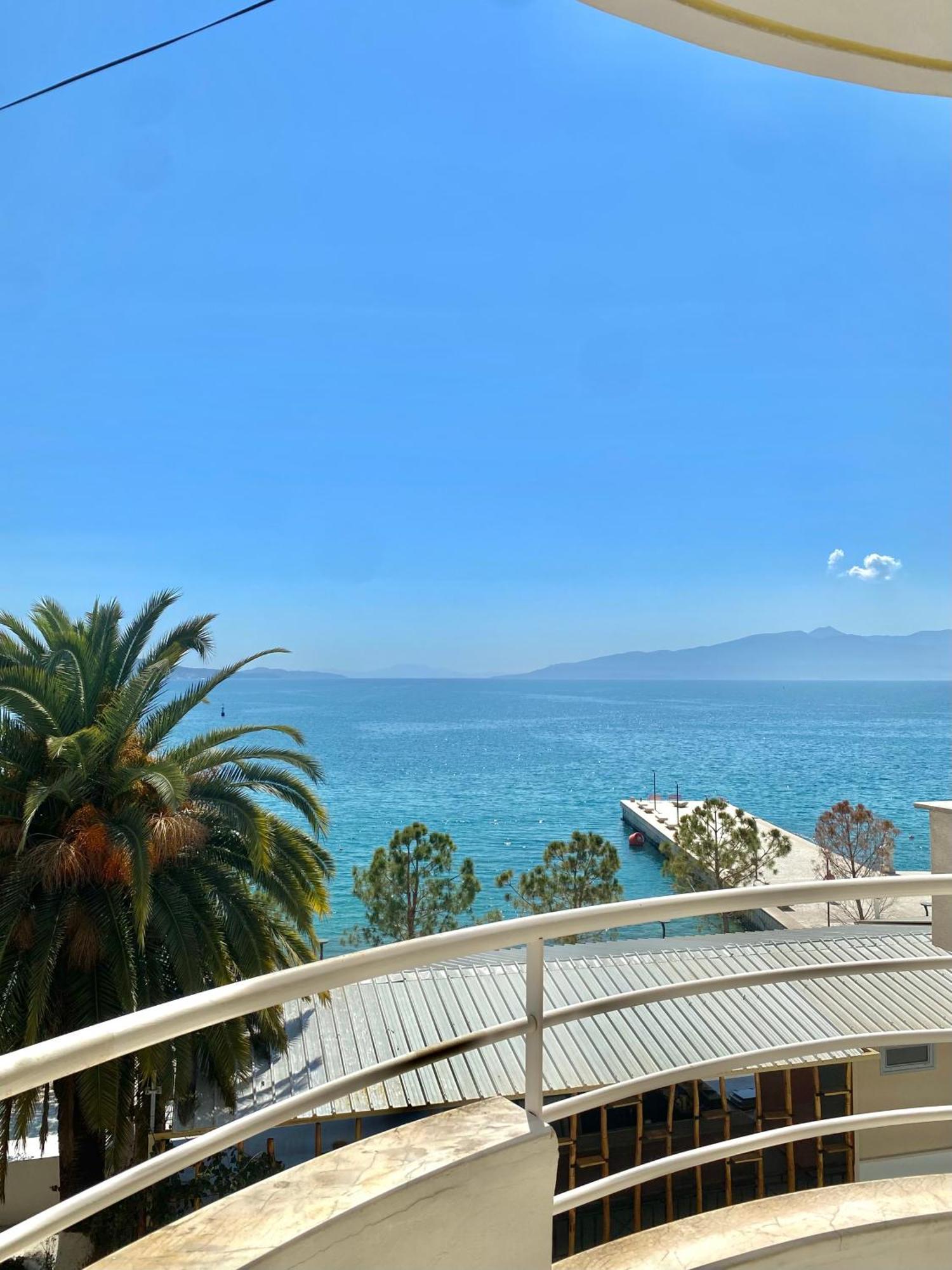 Caramel Sun Studios Apts Sarandë Exteriér fotografie