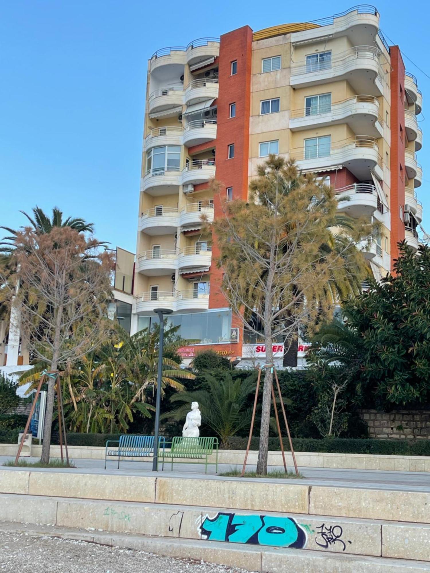 Caramel Sun Studios Apts Sarandë Exteriér fotografie